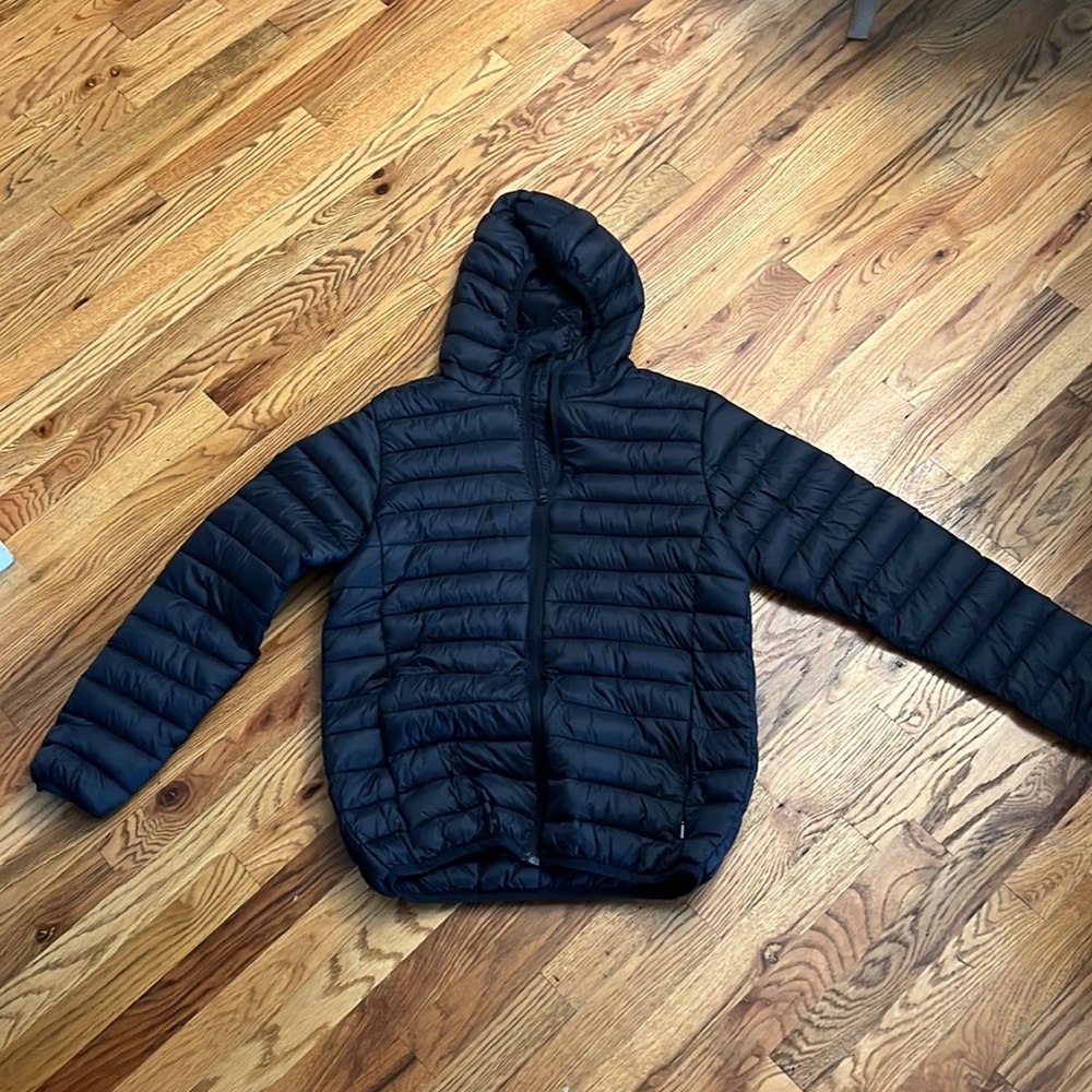 Lightweight puffer jacket